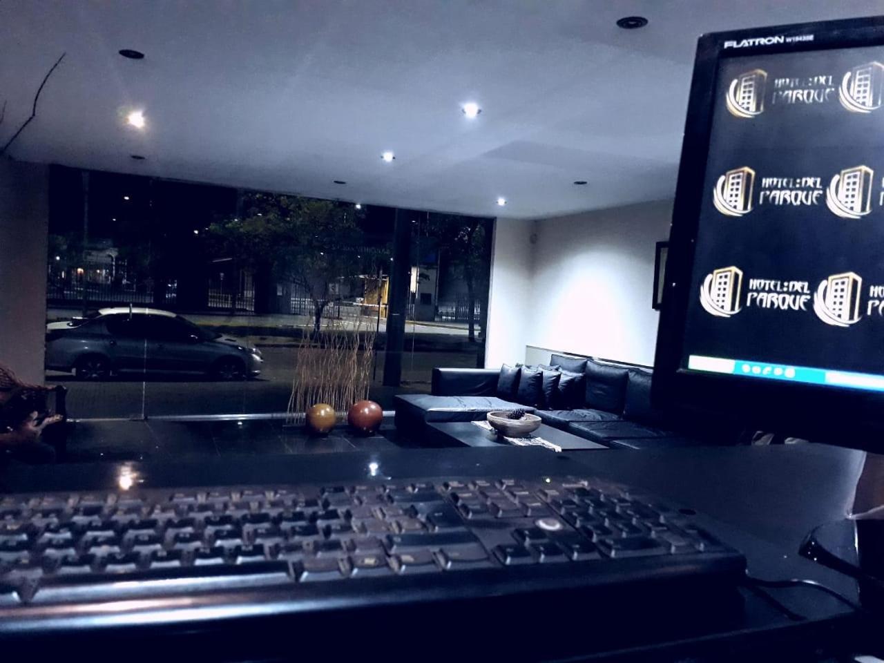 Hotel Del Parque San Miguel de Tucumán Dış mekan fotoğraf